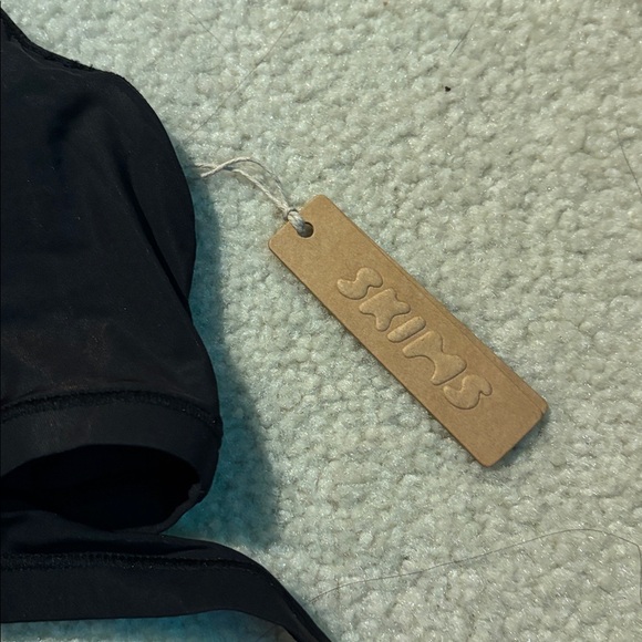 Skims BNWT Wrap Bralette Onyx - Picture 2 of 3